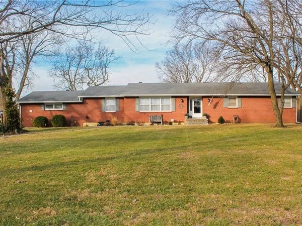 543 E Park Road, Garnett, KS 66032