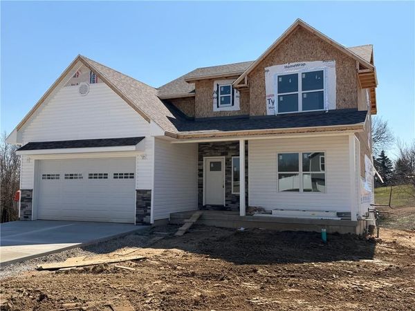 1407 W 6th Street Terrace, Knob Noster, MO 65336