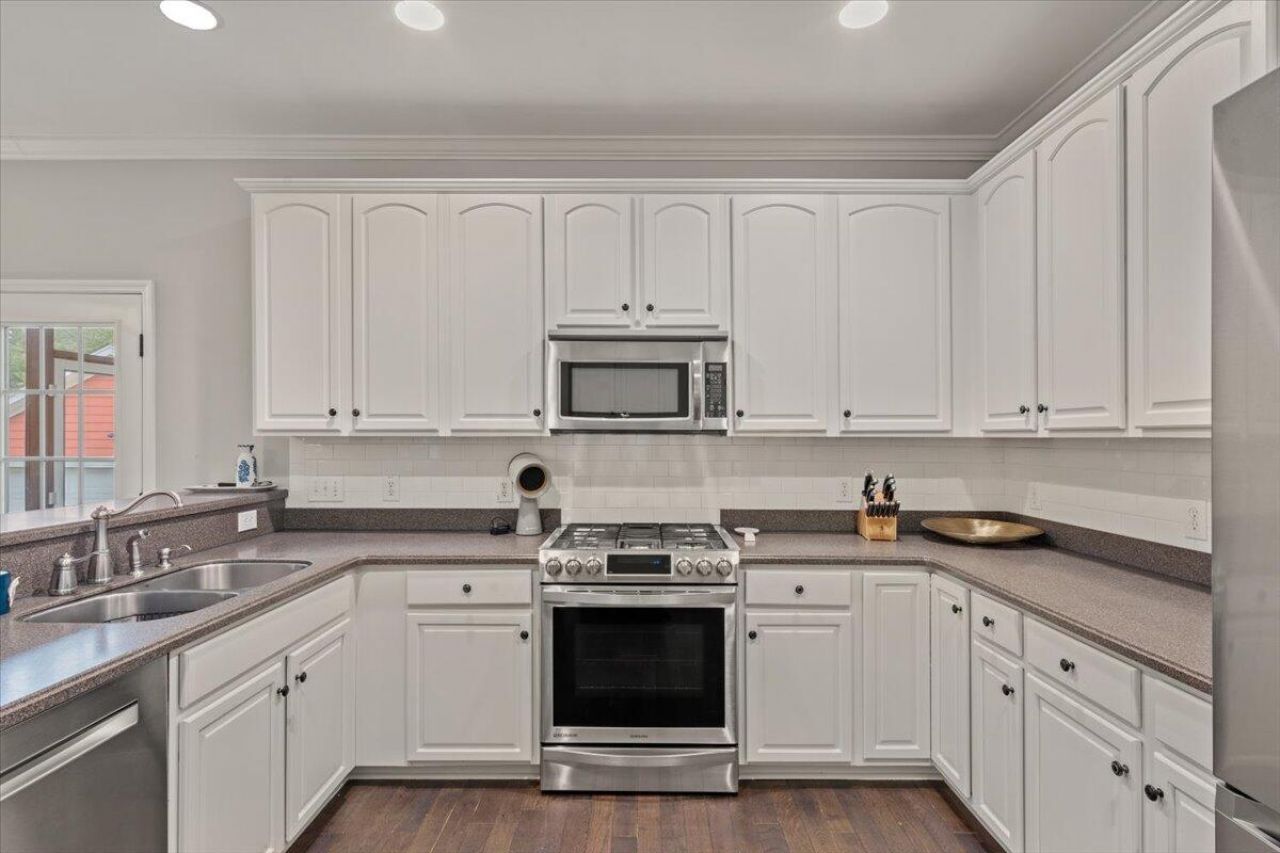 2274 Sandy Point Lane Photo 15