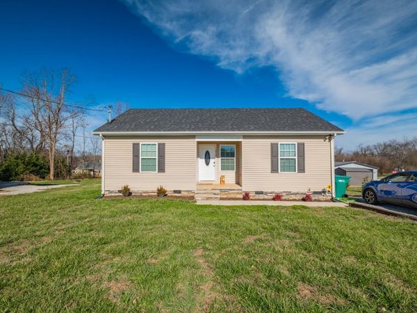 1019 Old Cowan Rd, Winchester, TN 37398