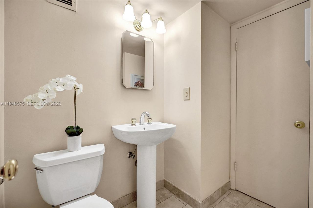 5 Island Ave, Unit 6A, Miami Beach, FL 33139 Photo