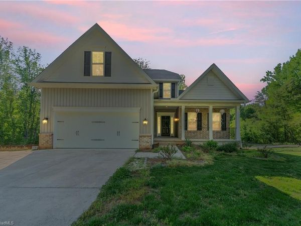 1728 Valley Brook Court, Clemmons, NC 27012