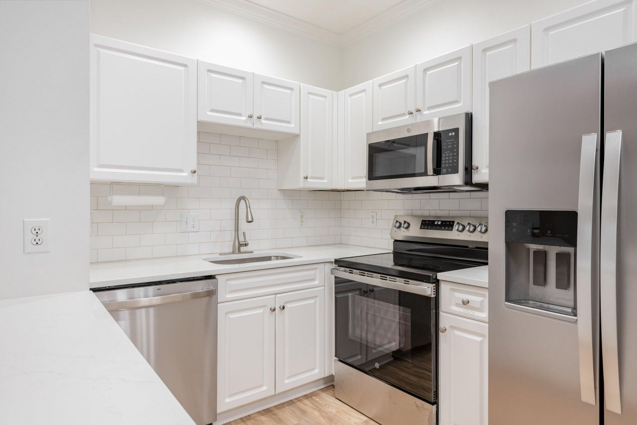 4003 Radcliffe Place Drive Photo 10