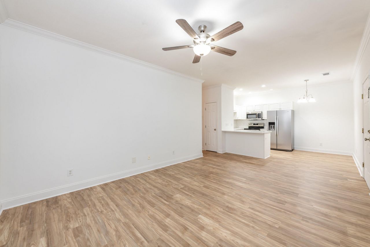 4003 Radcliffe Place Drive Photo 8