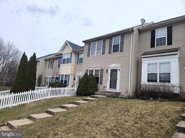 37 GUNFALLS GARTH, BALTIMORE, MD 21236