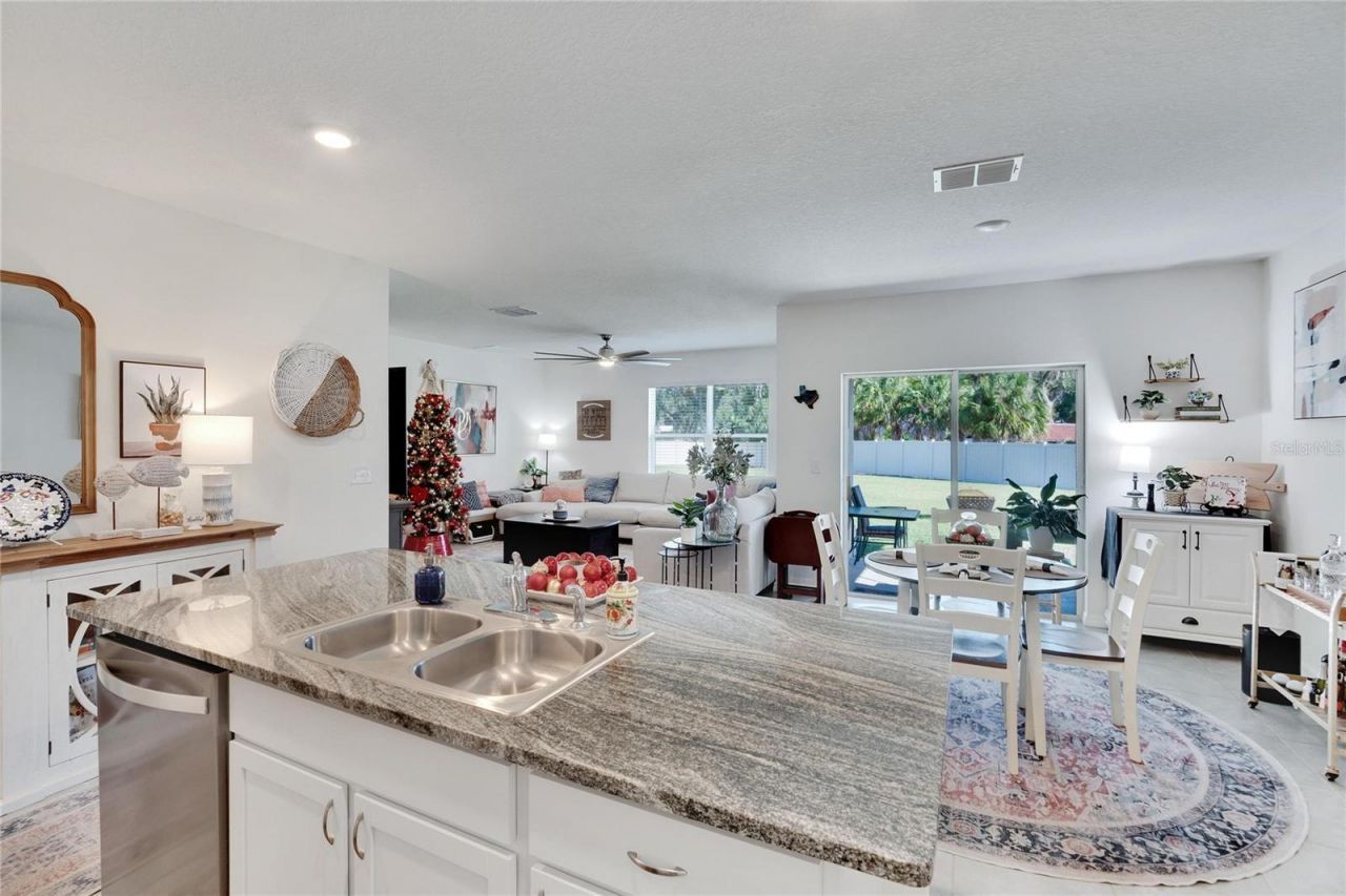 2443 Mizner Bay Avenue, Bradenton, FL 34208 Photo