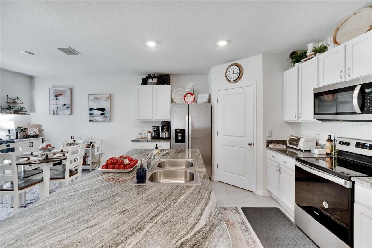 2443 Mizner Bay Avenue, Bradenton, FL 34208 Photo