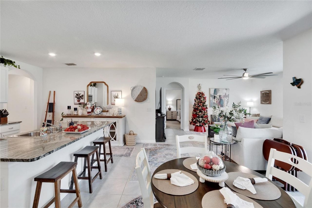 2443 Mizner Bay Avenue, Bradenton, FL 34208 Photo