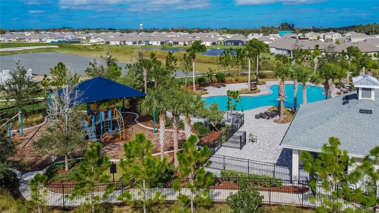 2443 Mizner Bay Avenue, Bradenton, FL 34208 Photo