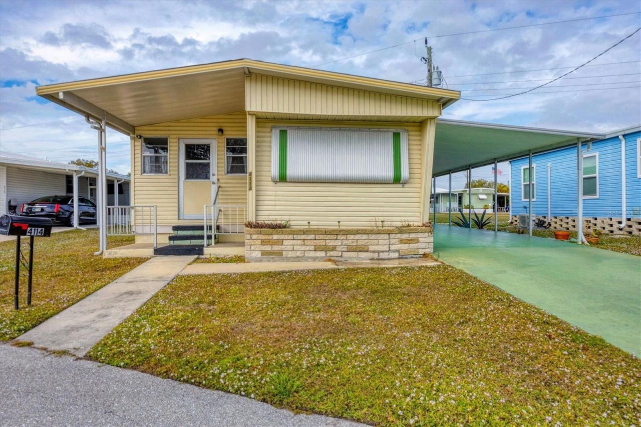 4114 10th Street Court E, Ellenton, FL 34222 Photo