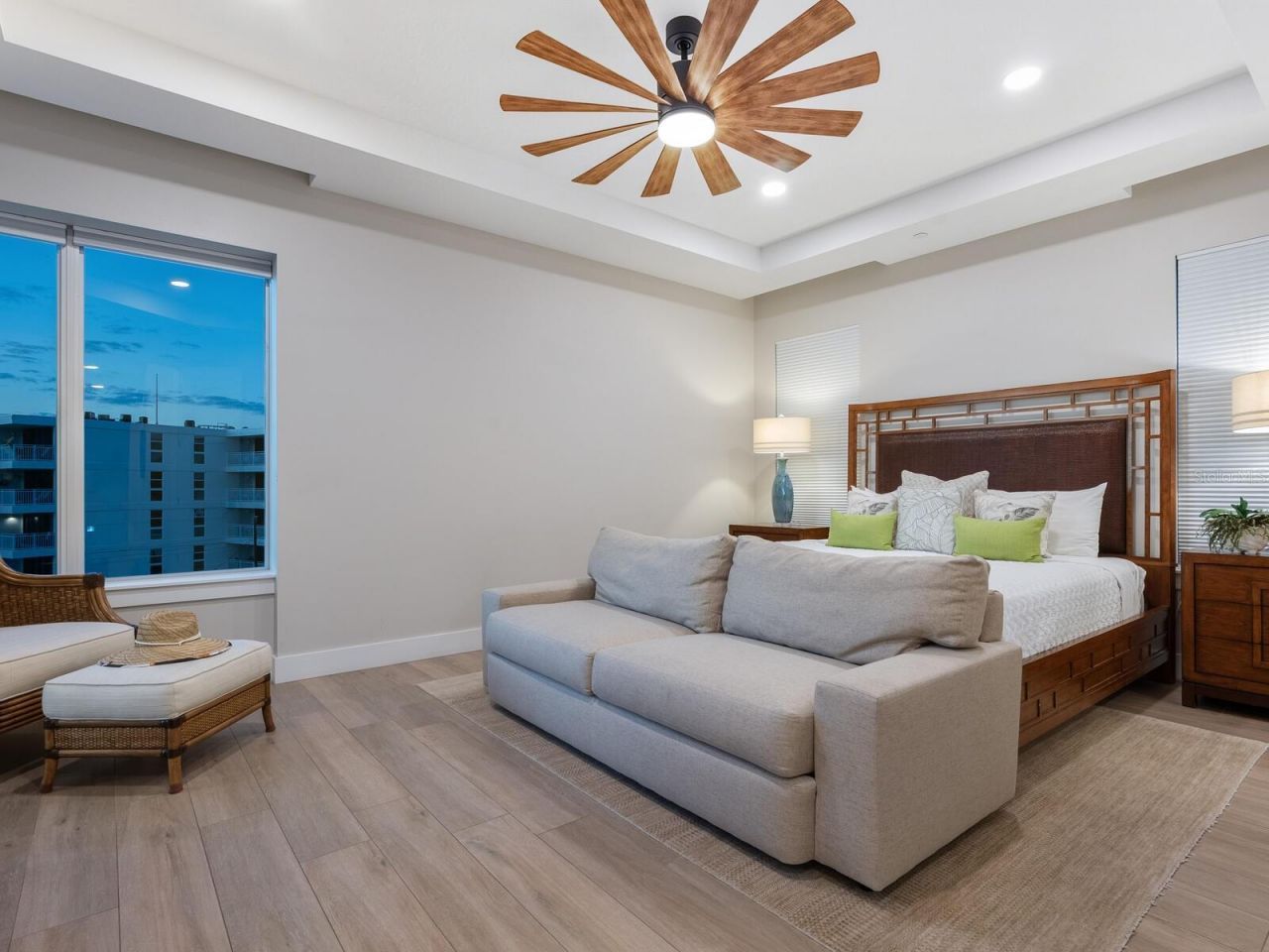 1140 Seaside Drive, Unit 301 & Pent, Siesta Key, FL 34242 Photo