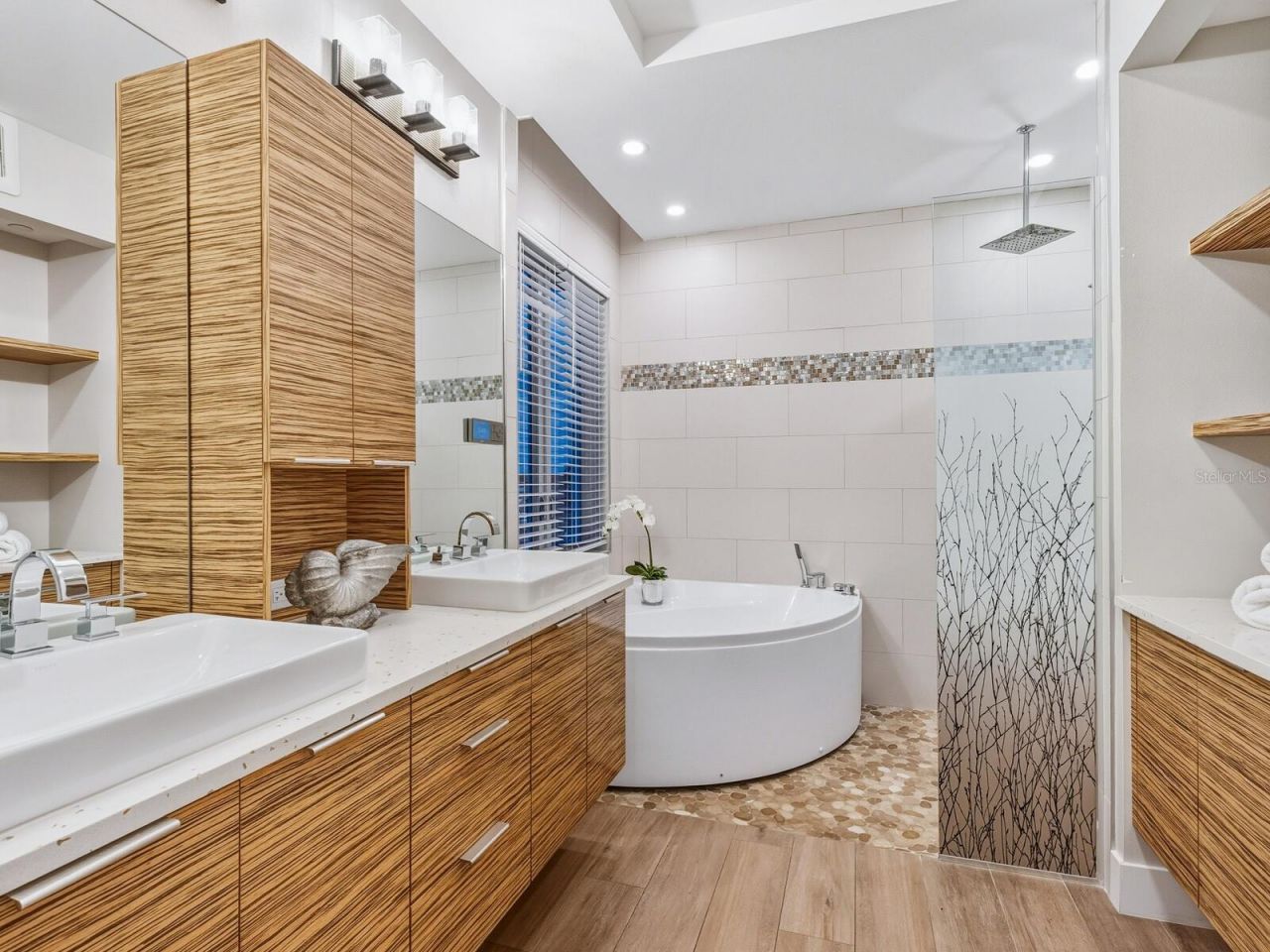 1140 Seaside Drive, Unit 301 & Pent, Siesta Key, FL 34242 Photo