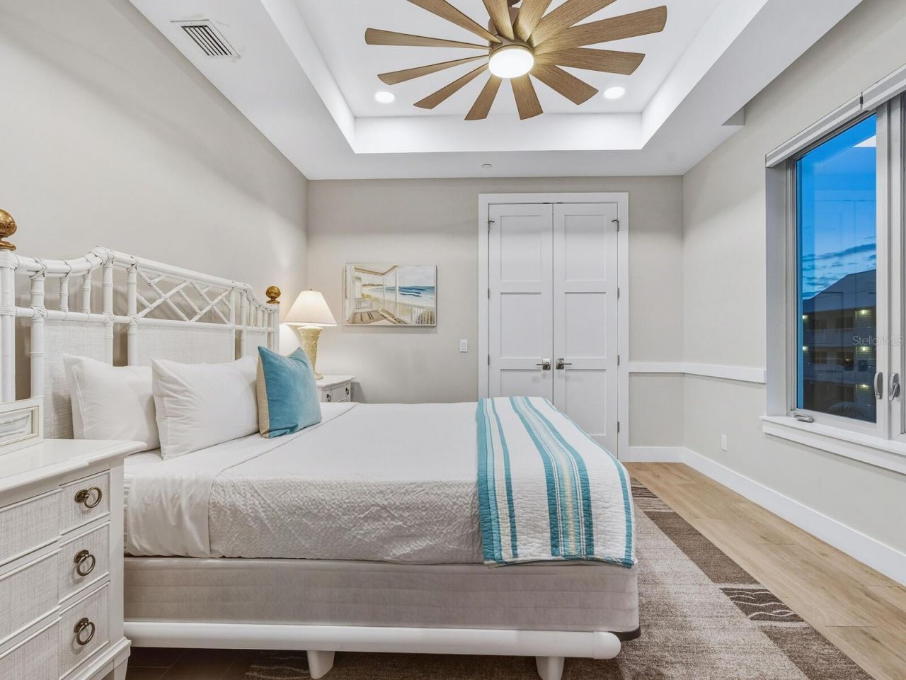 1140 Seaside Drive, Unit 301, Siesta Key, FL 34242 Photo