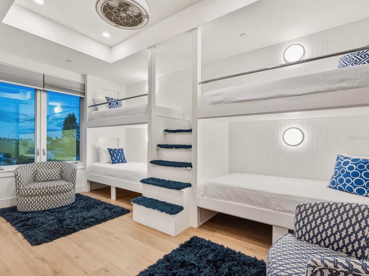 1140 Seaside Drive, Unit 301, Siesta Key, FL 34242 Photo