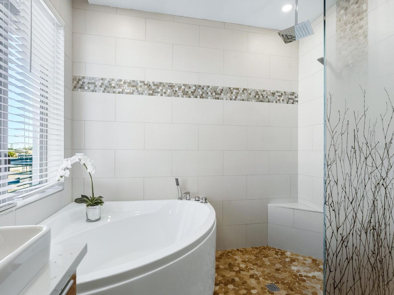 1140 Seaside Drive, Unit 301 & Pent, Siesta Key, FL 34242 Photo