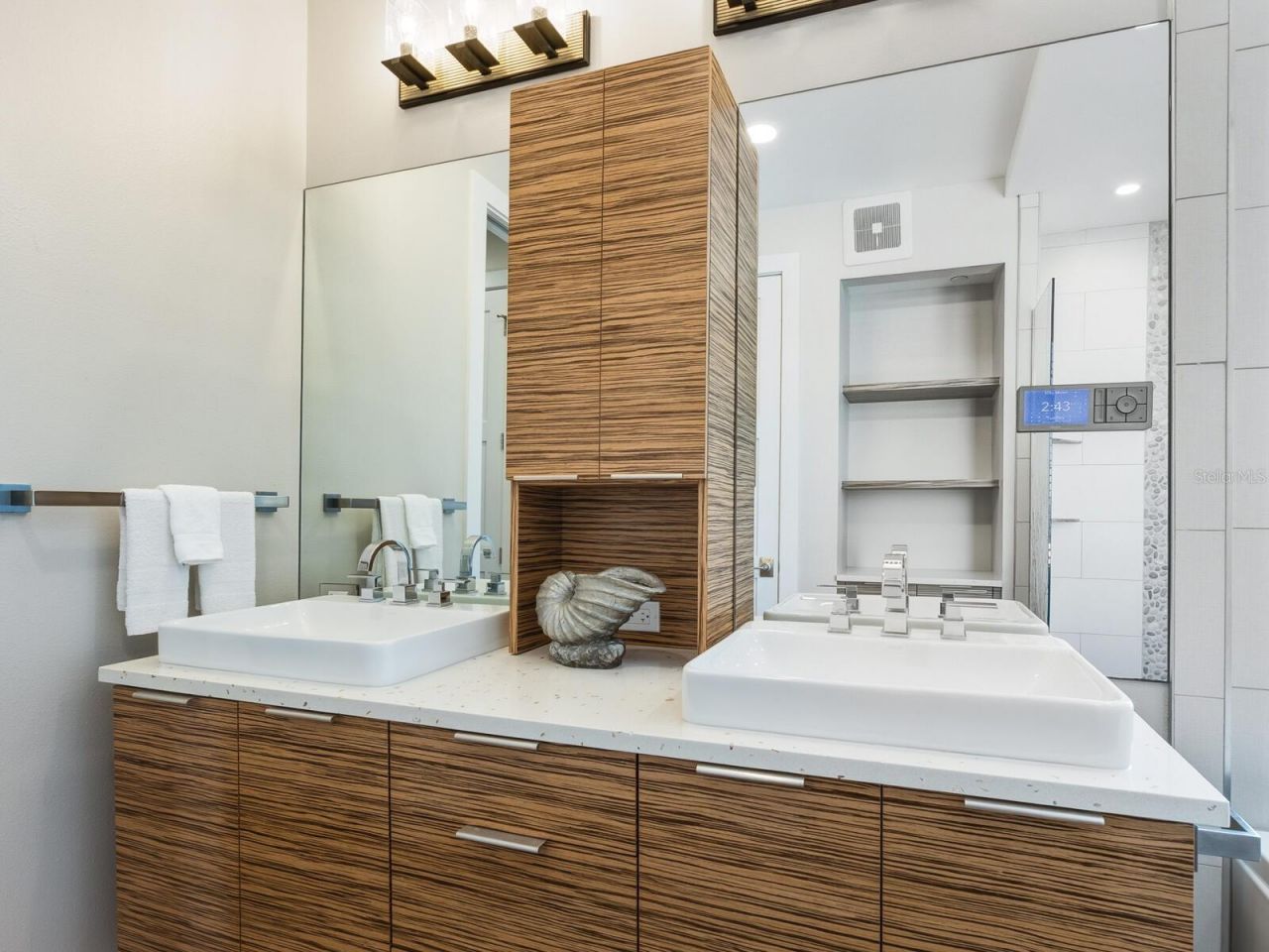1140 Seaside Drive, Unit 301 & Pent, Siesta Key, FL 34242 Photo