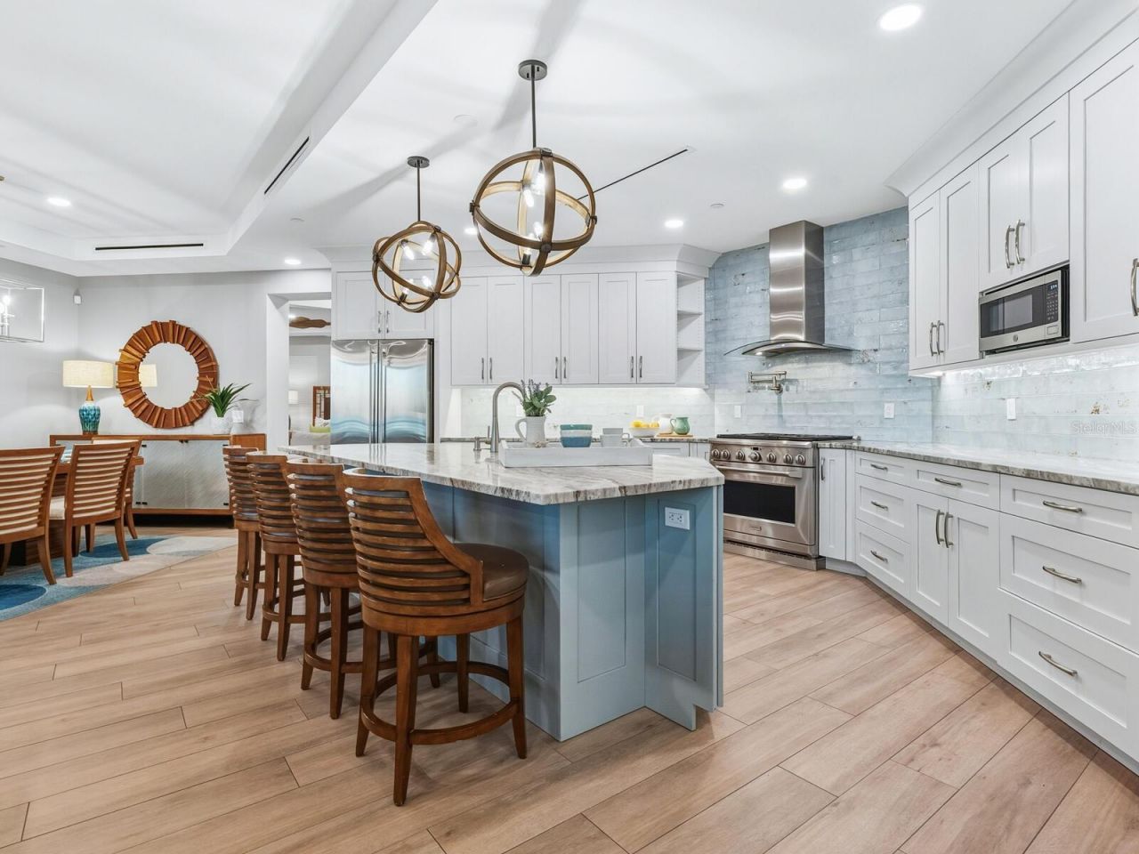 1140 Seaside Drive, Unit 301 & Pent, Siesta Key, FL 34242 Photo