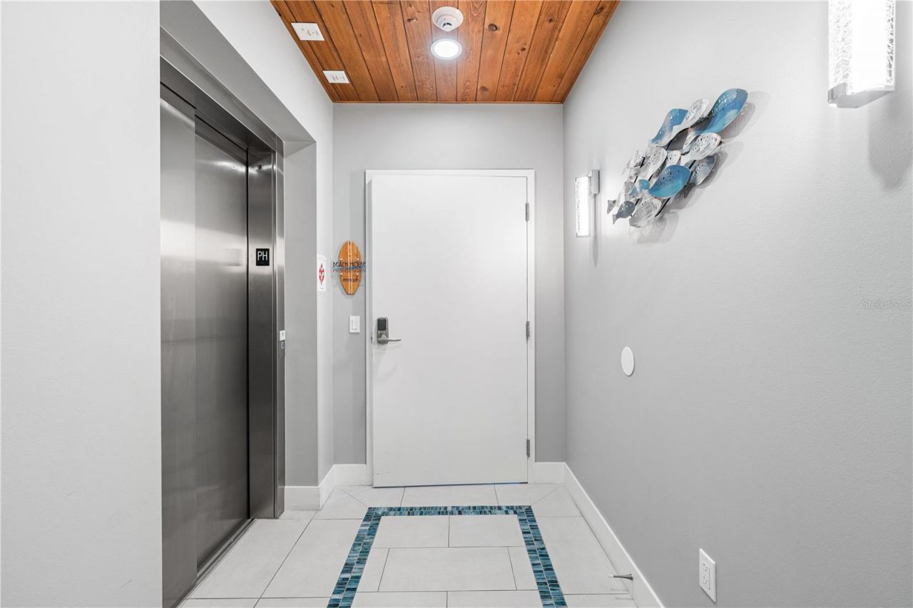 1140 Seaside Drive, Unit 301 & Pent, Siesta Key, FL 34242 Photo