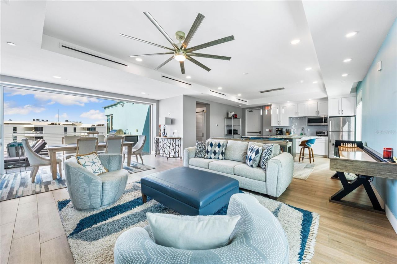 1140 Seaside Drive, Unit 301 & Pent, Siesta Key, FL 34242 Photo