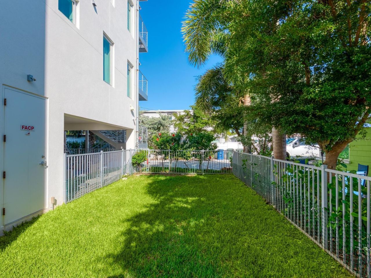 1140 Seaside Drive, Unit 301, Siesta Key, FL 34242 Photo