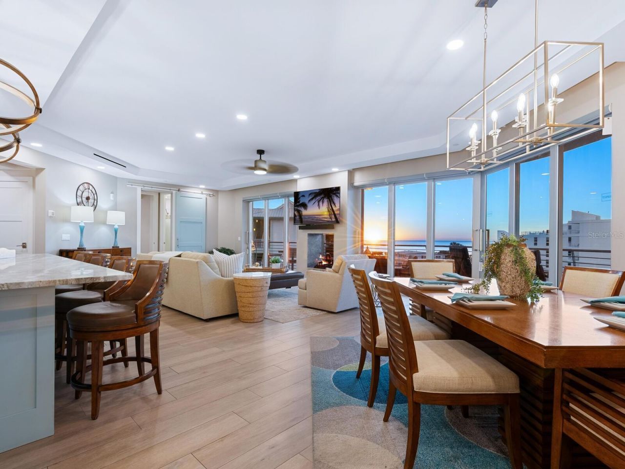 1140 Seaside Drive, Unit 301 & Pent, Siesta Key, FL 34242 Photo