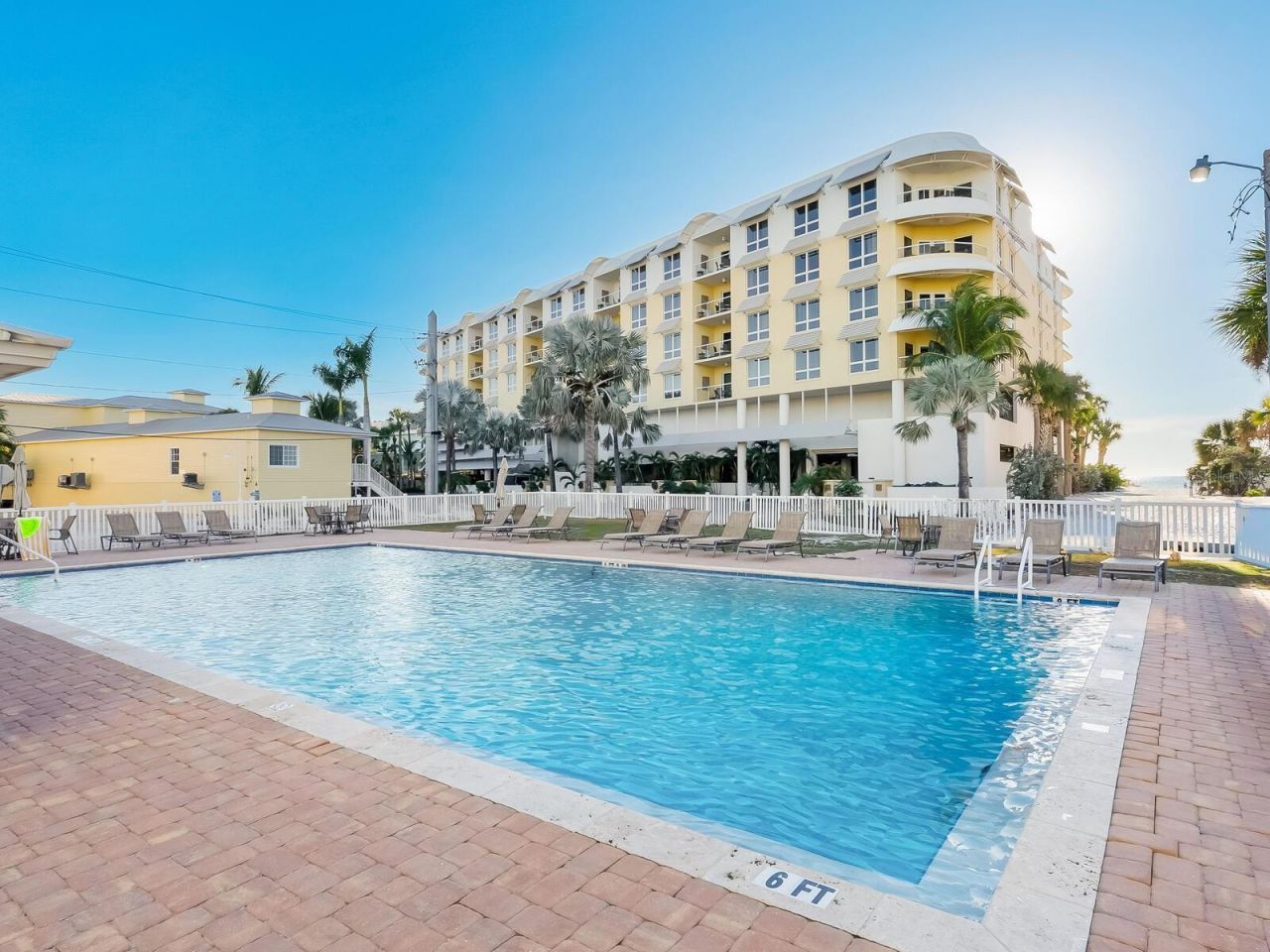 1140 Seaside Drive, Unit 301 & Pent, Siesta Key, FL 34242 Photo