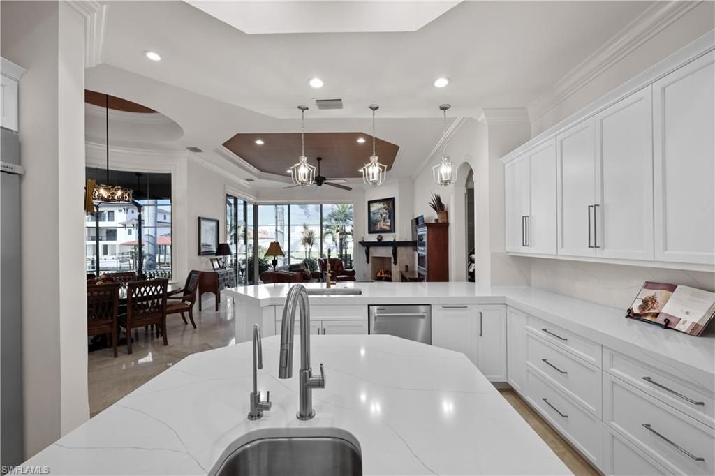 447 Egret Ave, Naples, FL 34108 Photo
