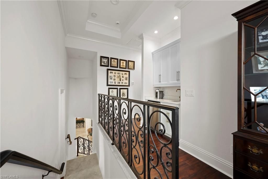 447 Egret Ave, Naples, FL 34108 Photo