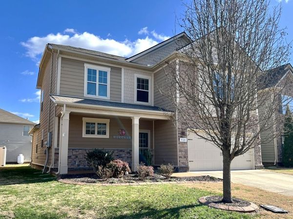 920 Manson Crossing Dr, Murfreesboro, TN 37128