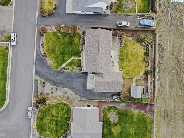 3824 Pleasant View Dr, Clarkston, WA 99403