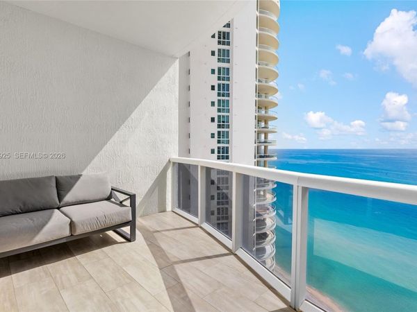 16001 Collins Ave , Unit 2704, Sunny Isles Beach, FL 33160