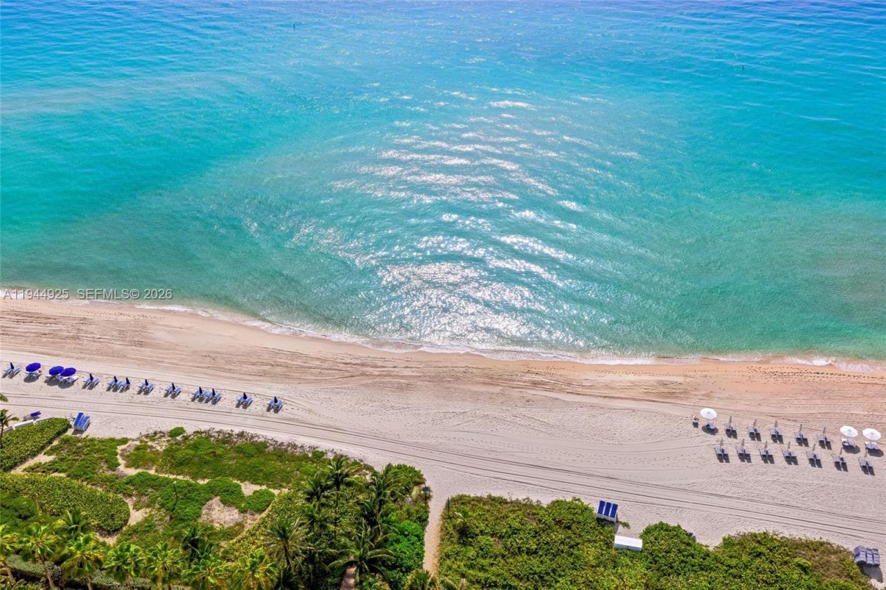 16001 Collins Ave, Unit 2704, Sunny Isles Beach, FL 33160 Photo