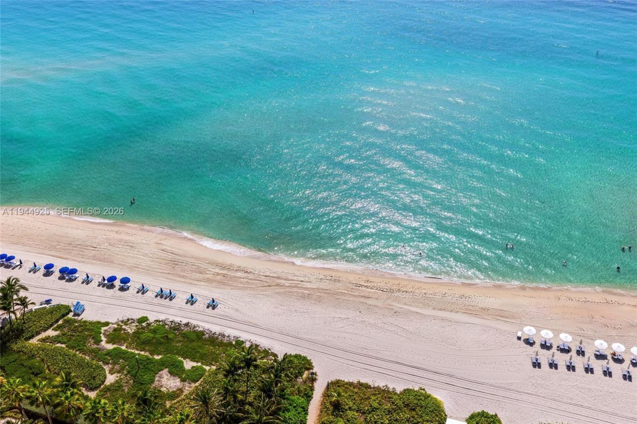 16001 Collins Ave, Unit 2704, Sunny Isles Beach, FL 33160 Photo