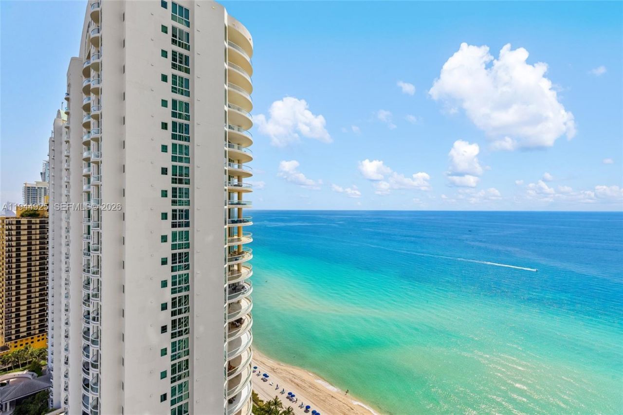 16001 Collins Ave, Unit 2704, Sunny Isles Beach, FL 33160 Photo