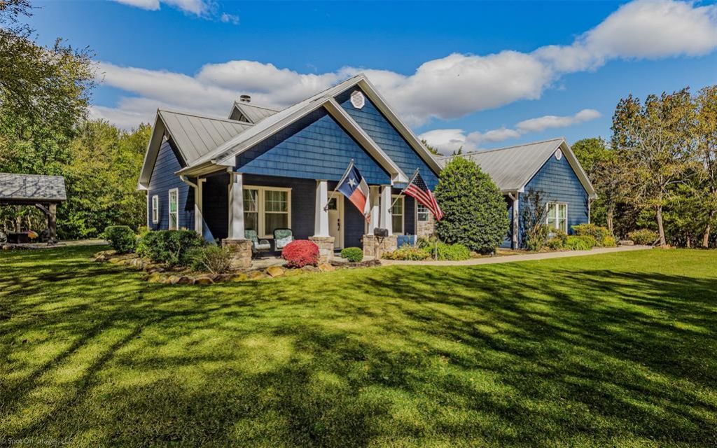 363 Private Road 451, Whitewright, TX 75491 Main Photo