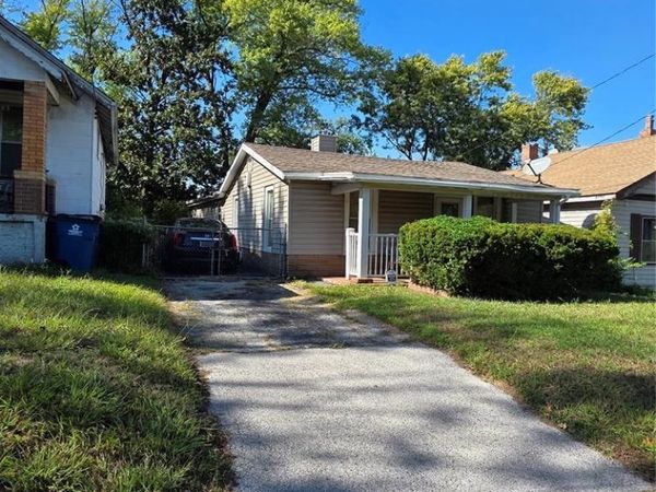 5657 Janet Avenue, St Louis, MO 63136