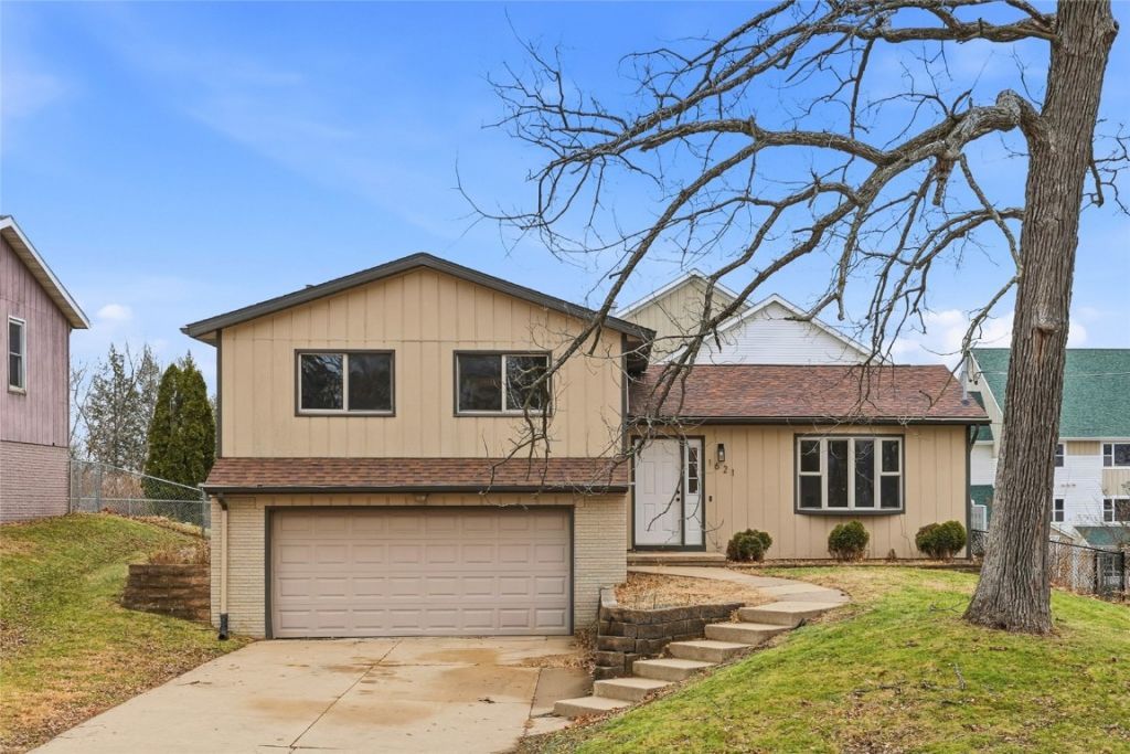 1621 13th Street Nw, Cedar Rapids, IA 52402 Main Photo