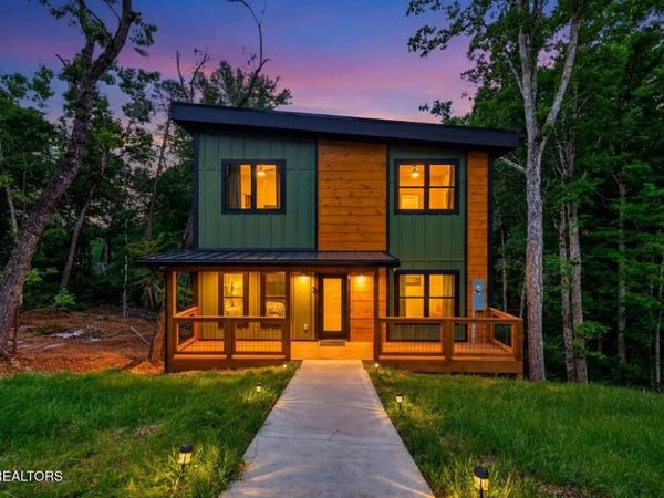 613 Country Oaks Drive, Pigeon Forge, TN 37863