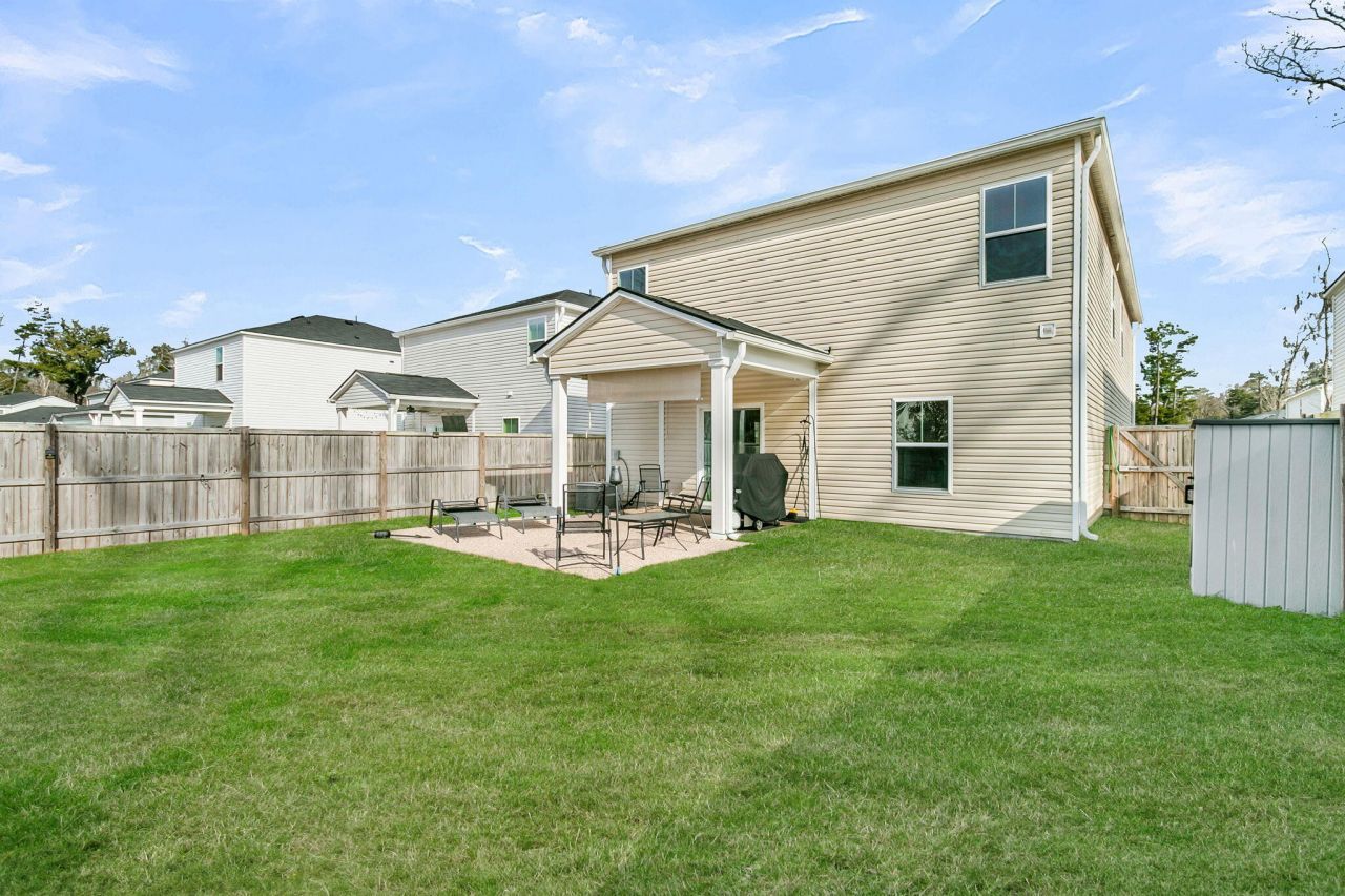 625 Jancus Street Photo 33