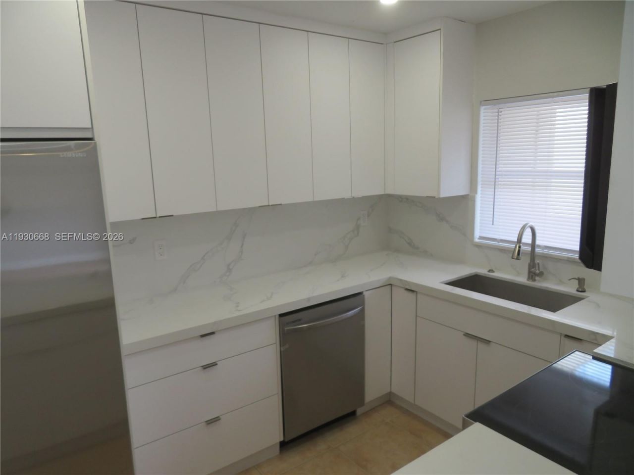 7328 Miami Lakeway S, Miami Lakes, FL 33014 Photo