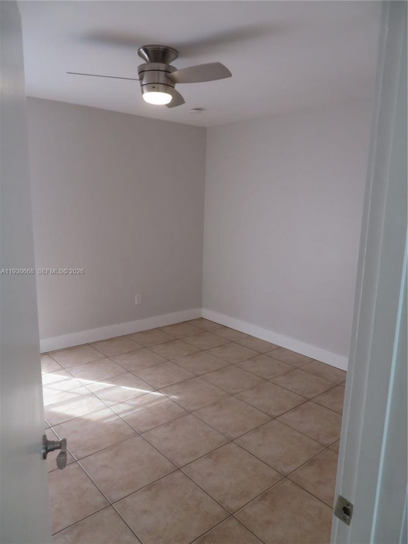 7328 Miami Lakeway S, Miami Lakes, FL 33014 Photo