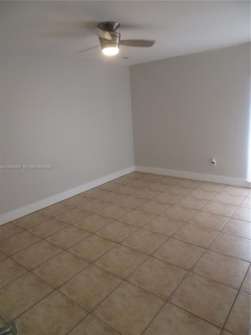 7328 Miami Lakeway S, Miami Lakes, FL 33014 Photo