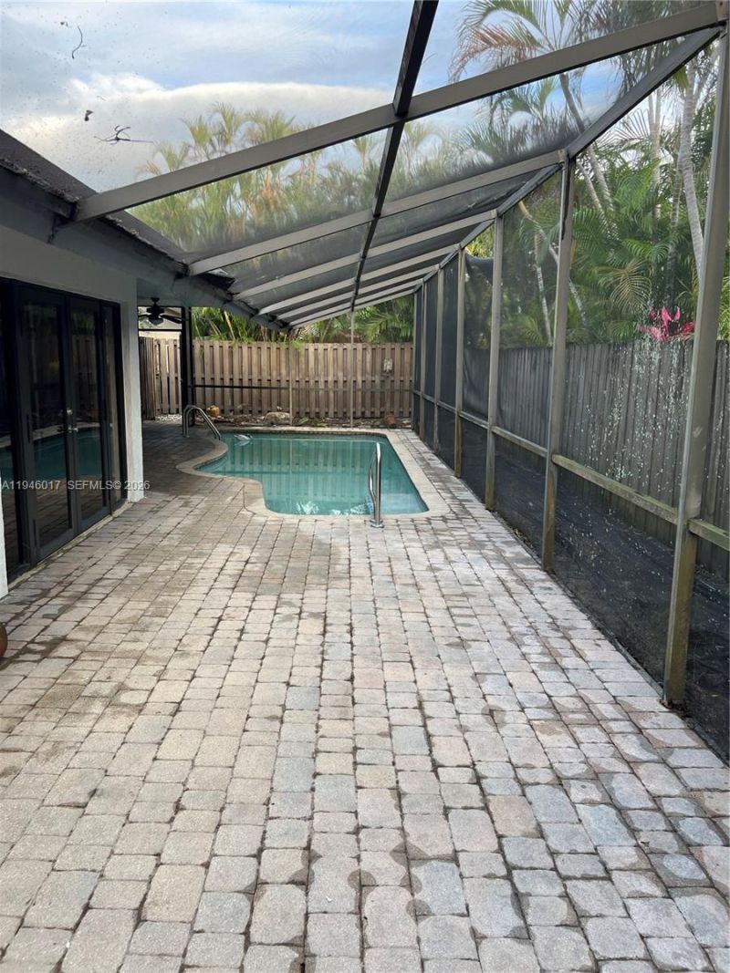 10140 NW 21st Ct, Pembroke Pines, FL 33026 Photo