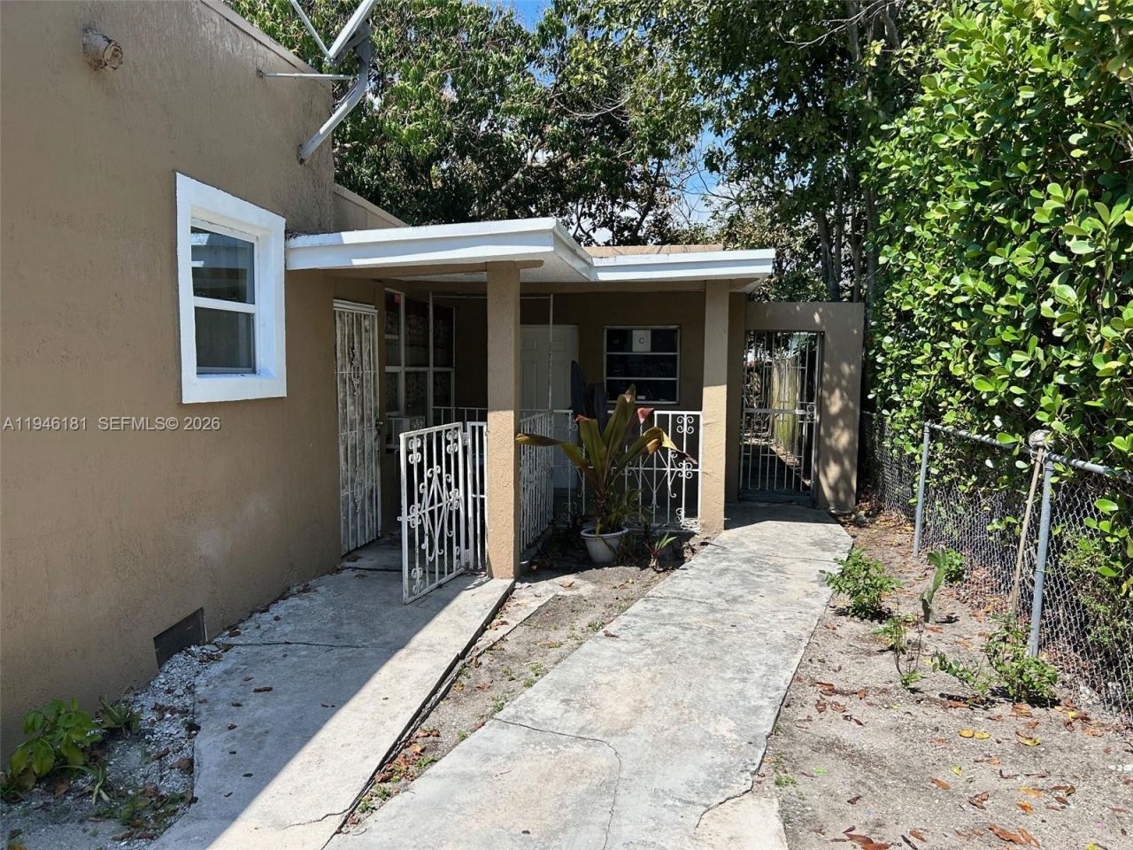 261 NW 49th St, Unit C, Miami, FL 33127 Photo