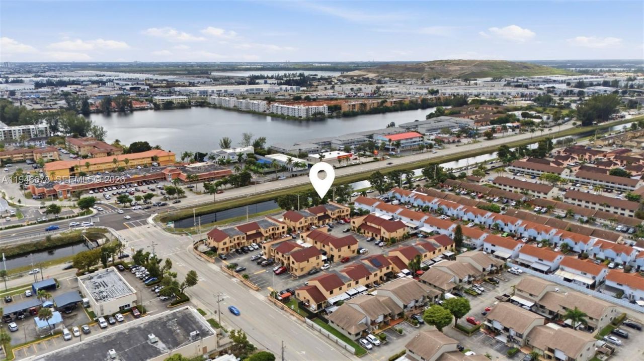 2412 W 52nd Ter, Unit 7-7, Hialeah, FL 33016 Photo