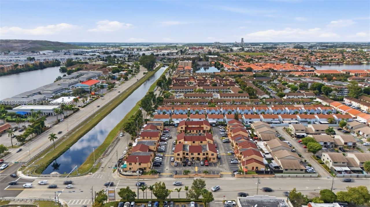 2412 W 52nd Ter, Unit 7-7, Hialeah, FL 33016 Photo