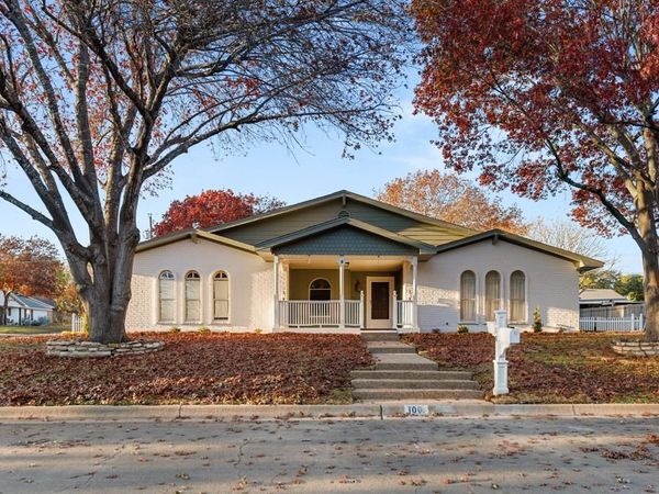 100 Linden Lane, Hewitt, TX 76643