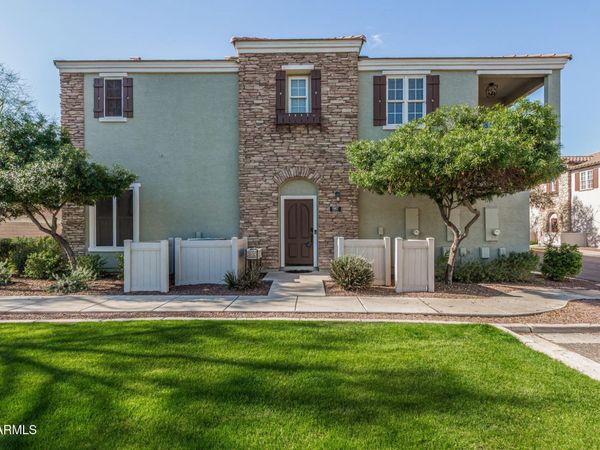 1967 E FRYE Road, Unit 101, Gilbert, AZ 85295