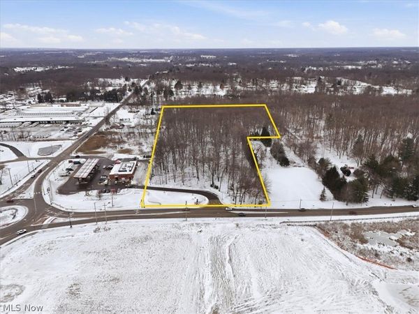 E Turkeyfoot Lake Road, Green, OH 44312