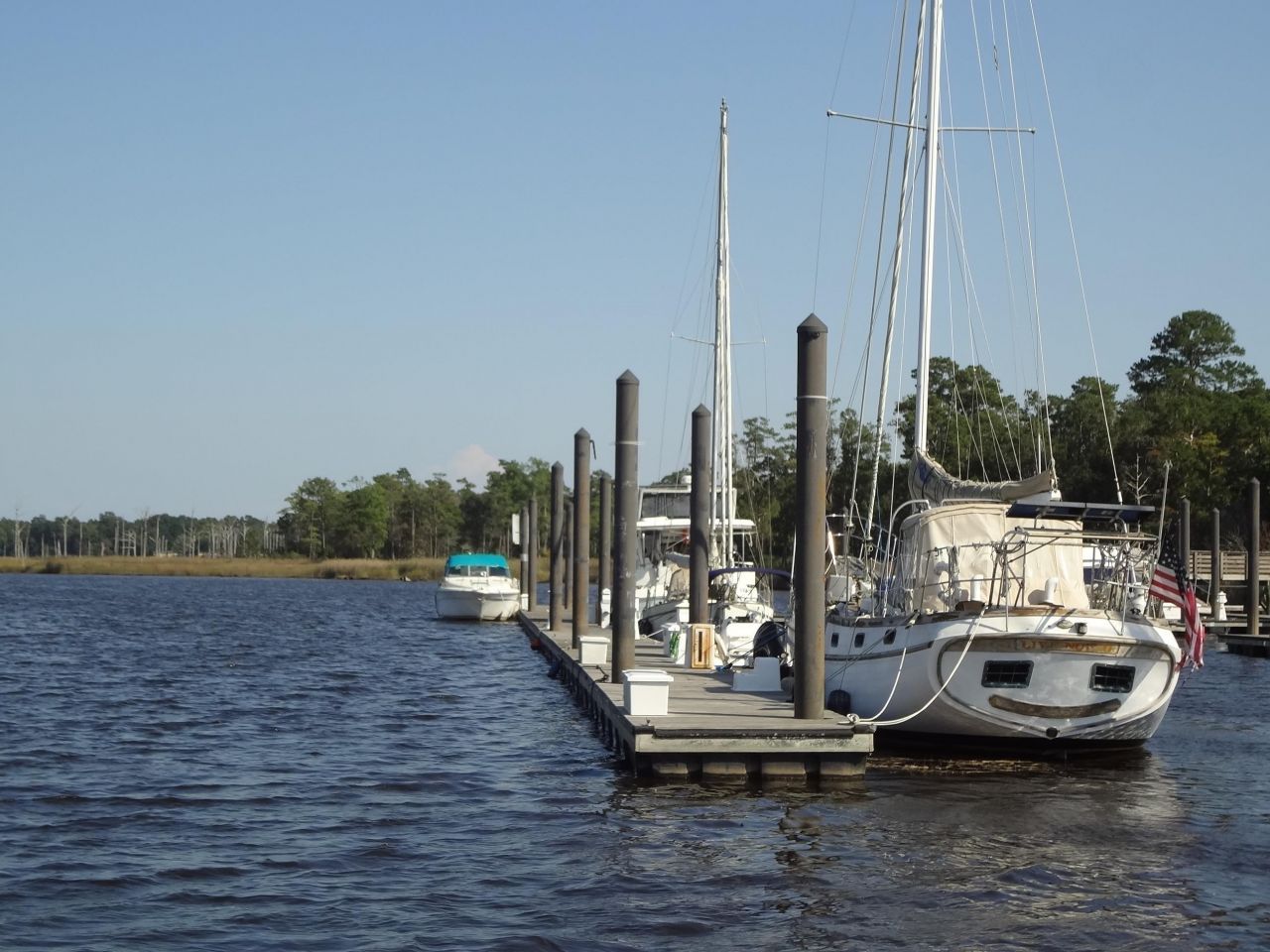 Slip 40 Friendfield Marina Photo 5